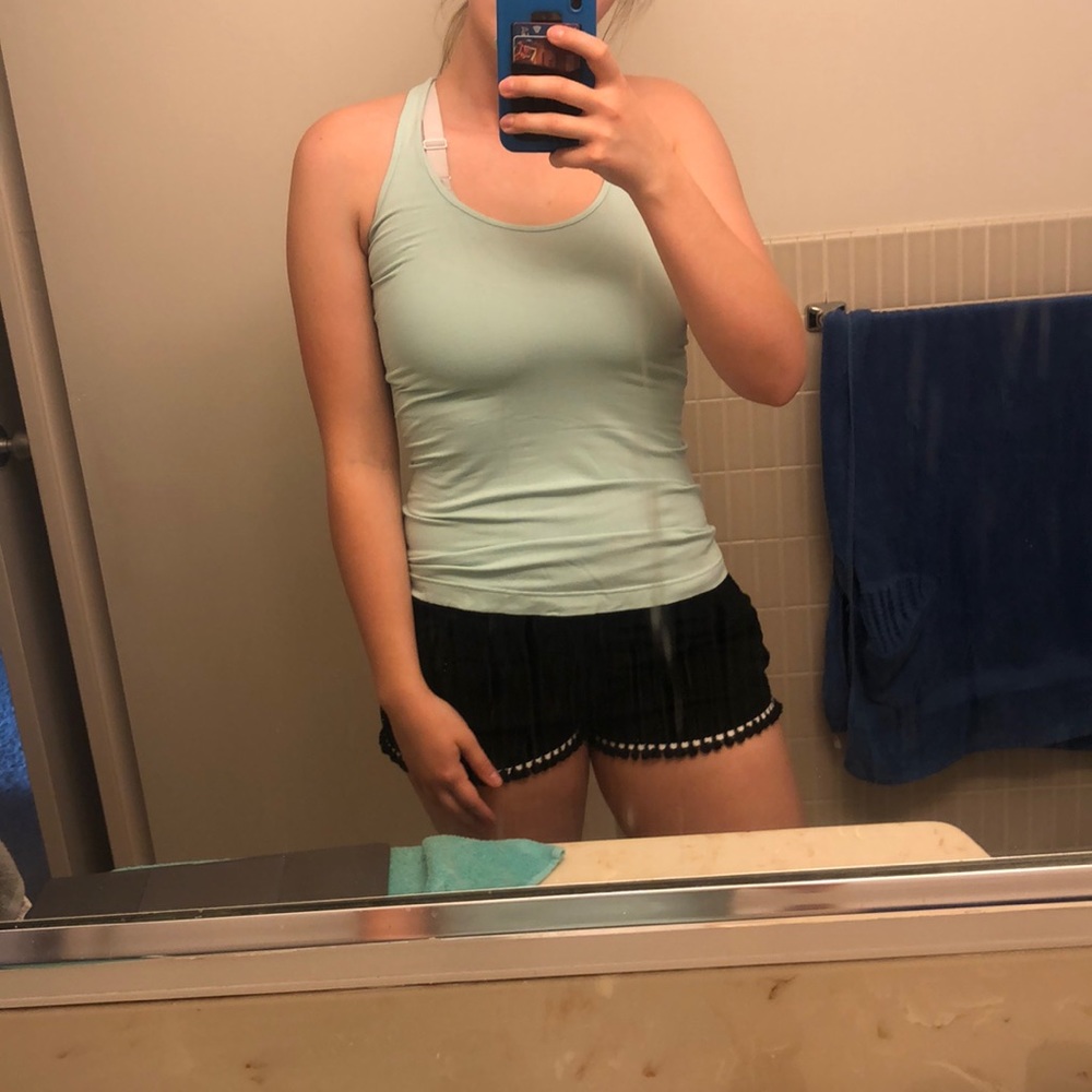 Lululemon Racerback Size 6